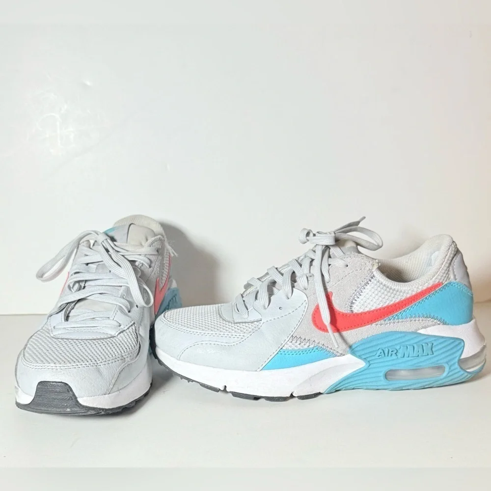 Nike Women's Air Max Excee Pure Platinum/Bright Crimson size 7